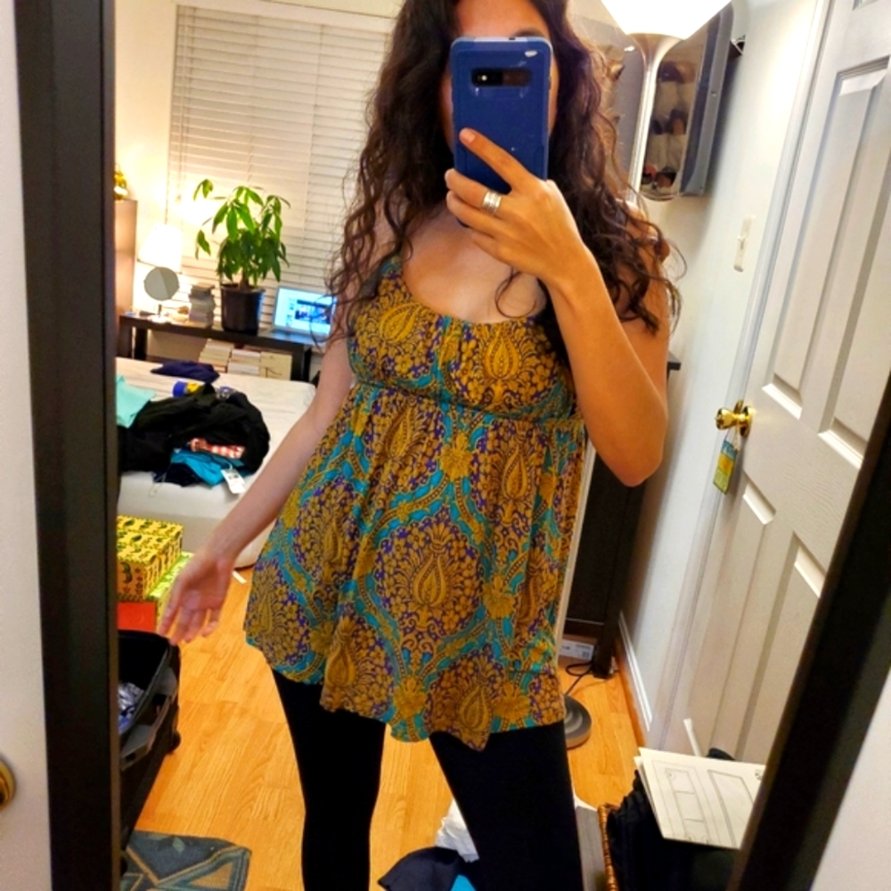 Soprano flowy top